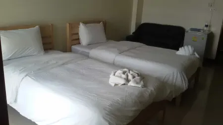 Pan on Residence Pluakdaeng Отели в г. Pluak Daeng