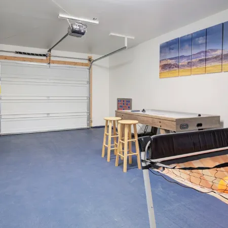 Modern Retreat with free EV Charging, Games & Fire Pit
