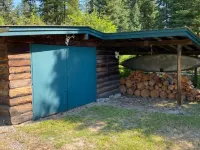 1920 Montana Quiet Log Cabin! Creek, fire pit, 10 ac. of wilderness/ Swan Valley