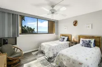 Beautiful 2 Bedroom Ocean Front Building 1 at Kona Makai.