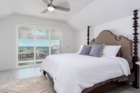 "Just Beachy" ~ Luxurious Beach Home w/Pool/Spa!