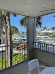 Beautiful Eagle Cay condo