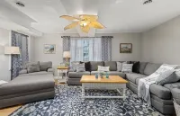 Verona Beach House: minutes to Sylvan/Verona Beach, Oneida Lake, Amusement park 維羅納住宿飯店