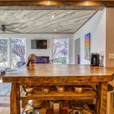 A Carefree Cottage/Pet friendly