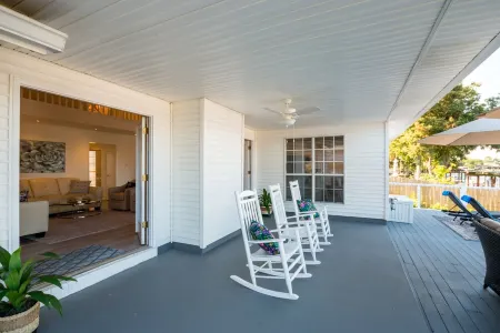 Right Outside of New Orleans - Amazing Family-Friendly 4BR Waterfront Home