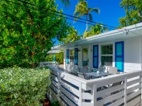 Bungalow #3 - 2 Bed/1 Bath & Pool in Islamorada 이슬라모라다 호텔