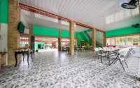 Mega Nasional Hotel & Restaurant Hotel di Sihareo I Tabaloho