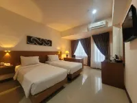 Red Cendrawasih Hotel Makassar فنادق في Mamajang