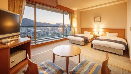 Natural Hot-Spring "HINATA-NO-YADO" NICHINAN MIAYZAKI Отели рядом со станцией JR Obi station