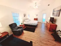 🍹🌞 Coastal Retreat! Heated Pool, Boat/RV Parking Double Lot, 3 miles to Beach!