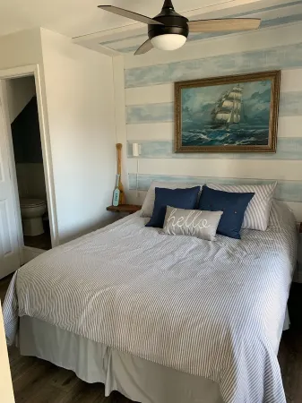 “Calm Water Cove” A Fun Family Lake Front Retreat