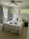 Lakeside Life on Keuka's Water's Edge - Boutique
