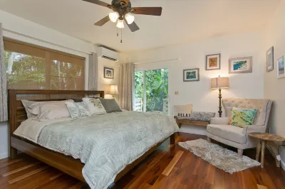 RENOVATED! Short Walk to Beach, Air con. Please inquire about shorter stays! Hôtels à proximité de : Waimea Arboretum and Botanical Garden