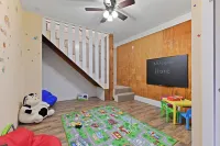 Hocking Hills Country Setting-Hot Tub-Pool Table-Arcade Games-Pet Friendly Hotels in Rush Creek Township