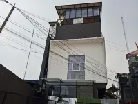 Cabin Sukajadi by J Residence Hotel a 