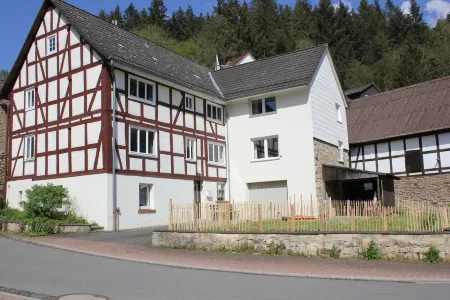 Cozy vacation home Zur Alten Burg/Family reunion/Edersee