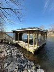 Waterfront! Laid Back at Lake Anna, new home, deep water cove, dock, fire pit!