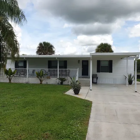 Fishin' for Days! Waterfront Home with Covered Boat Dock in Okeechobee!