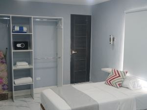 Majestic Blue Bay of Cancun - Up to 14 Pax