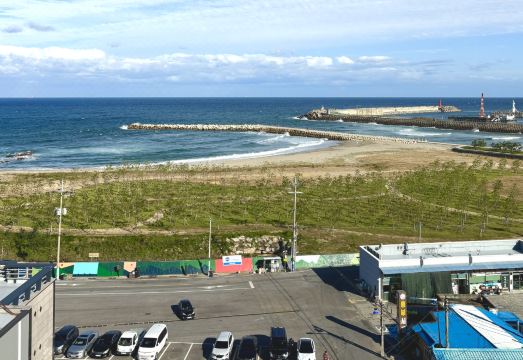 주차장 및 외관