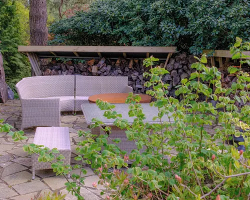 5 Bed Lake House - Sleeps 10 - Nature Reserve Hotels in Devizes