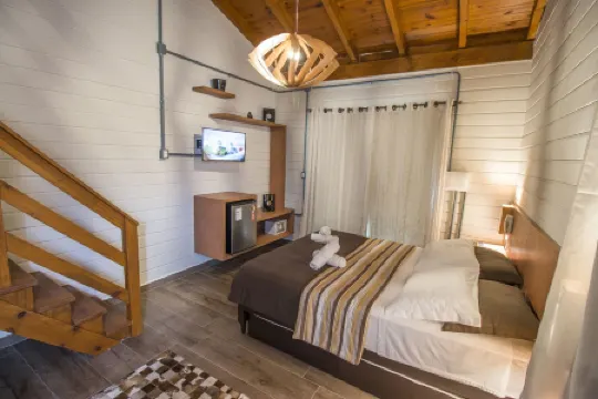 水之洛柯斯酒店