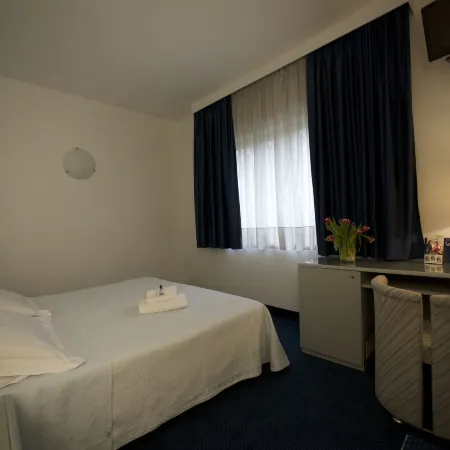Club Hotel Hotels in Venice