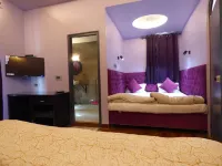Maya Hotel & Restaurant