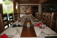 Hotel Rancho Guacamayos - breakfast