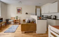 The Shop Cotswold Apartment Sleeps 2