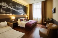12 Revay Hotel Hotels in Budapest