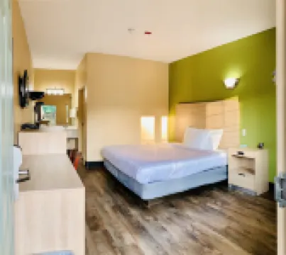 เวสตัน อินน์แอนด์สวีทส์ โรงแรมใน