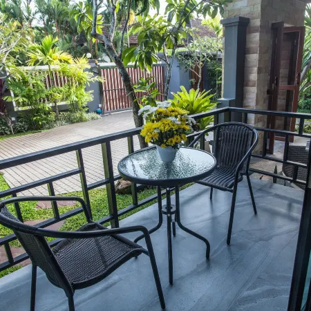 Baan Pinya Executive Bungalow
