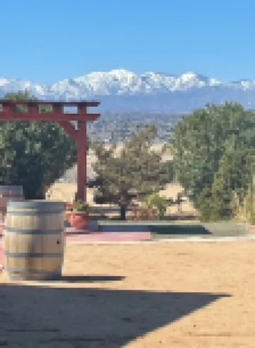 Hilltop Tavern & Inn