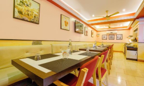 FabHotel Manoshanti - Nr. Big Daddy Casino