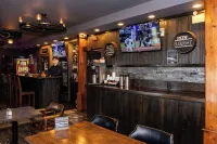Canadas Best Value Inn and Suites Charlottetown - bar