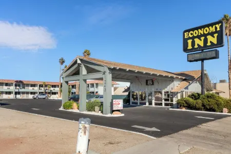 Economy Inn Barstow Отели рядом с достопримечательностью «Desert Discovery Center»