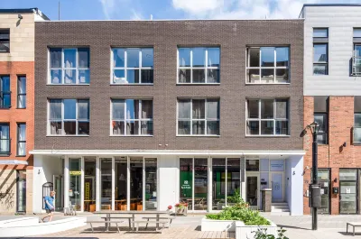 อพาร์ทเมนต์โรงแรมปริ๊นซ์อาร์เธอร์ โรงแรมใกล้Vanier College