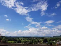 Beautiful 1 Bed Apartment in the Heart of Ludlow فنادق في لود لو