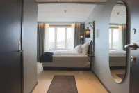 Home Hotel 1624 Hotels in 