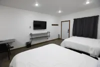 Bears Den Motel Hotels in Kettle River Township