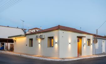 Filiatra Charming Urban Escape Your Cozy Retreat