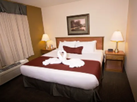 Service Plus Inns & Suites Drayton Valley Hotels in Drayton Valley