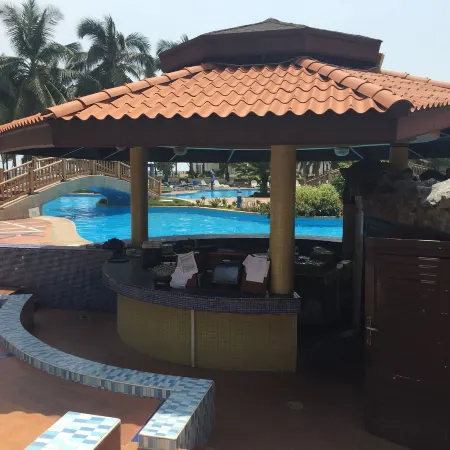La Palm Royal Beach Hotel