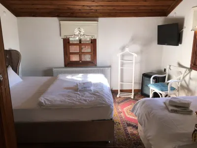 Kuscu HAN Otel Hotels near Evening Art School