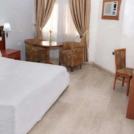 Princeville Hotels Отели в г. Калабар