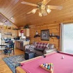 Smoky Cabin Near Dollywood Hot Tub & Pool Table