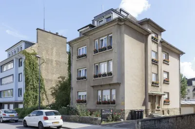 The Queen Luxury Apartments - Villa Medici Hotels in Strassen