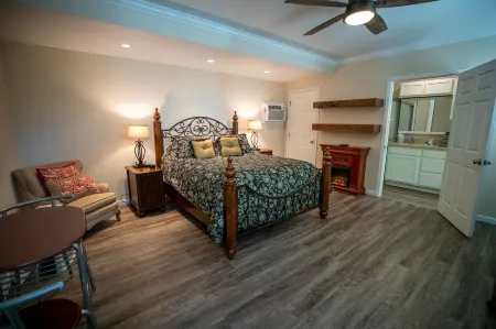 Cottage on Armstrong