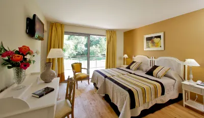 米圖的莫蘭 E.Leclerc Terrasson Lavilledieu附近的飯店